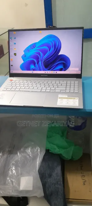 New Laptop Asus VivoBook 15 X505BA 16GB Intel Core I7 SSD 512GB