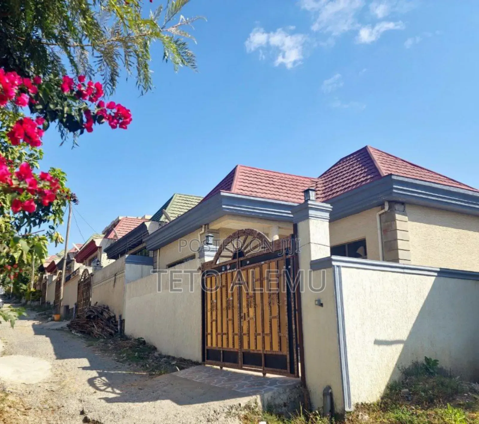 3bdrm Villa in የሚሸጥ ቪላ 175 ሰሚት, Yeka for sale