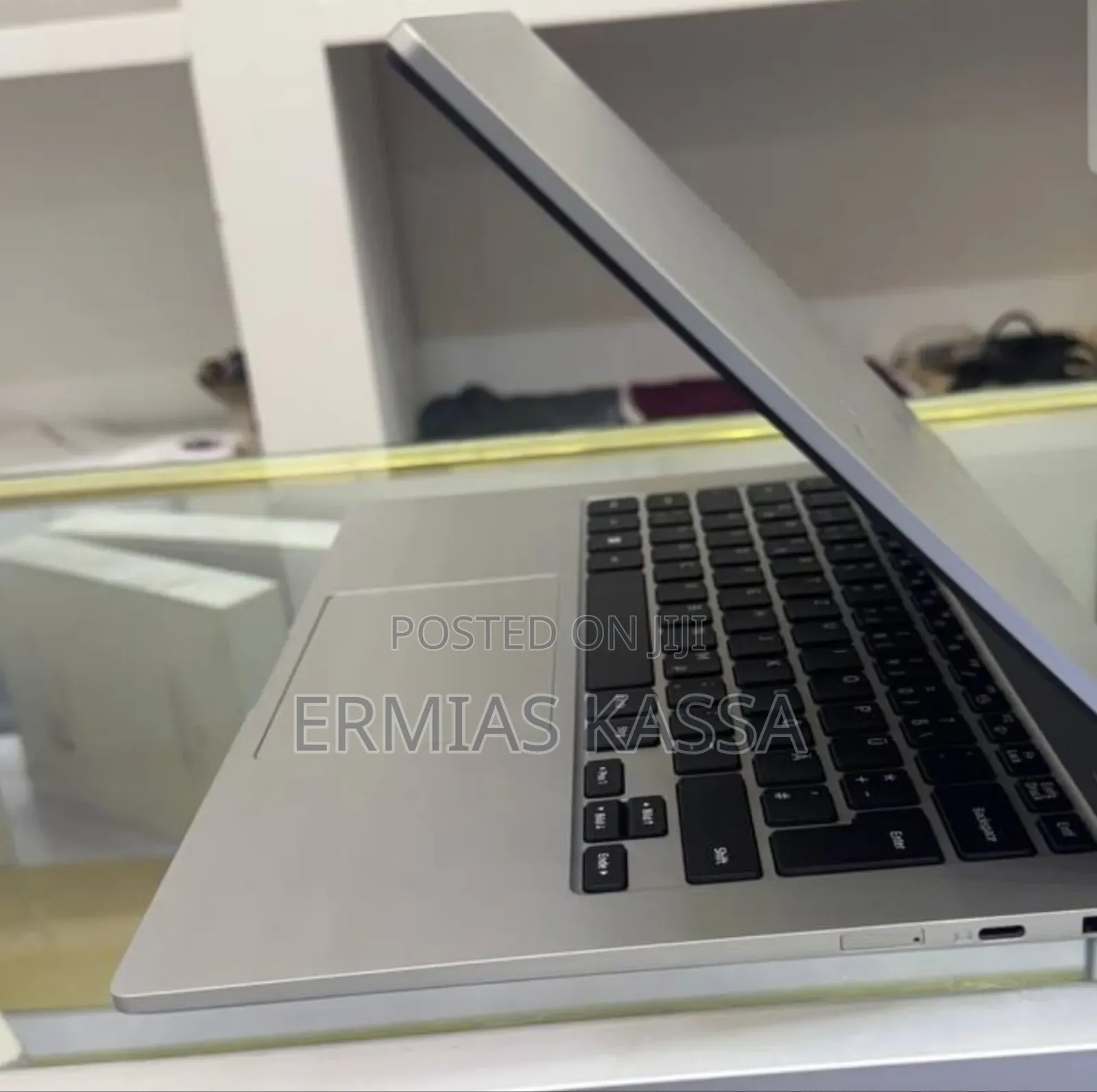 New Samsung Galaxy Book 2 4GB Qualcomm Snapdragon X Plus SSD 128GB