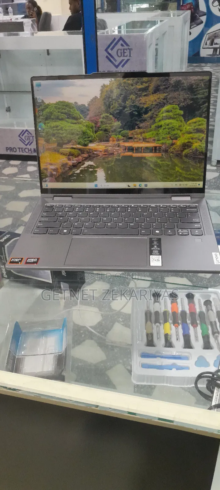 New Laptop Lenovo Yoga 7i 16GB AMD Ryzen 7 SSD 1T