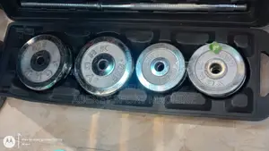 በቤቶ ዉስጥ ስፖርት የሚሰሩበት ዘመናዊ ዳምፔል እና ባርቤል