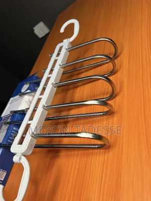 Clothe Hanger 5in1 | Space Saving 5በ1 የሚይዝ ቦታ ቆጣቢ የሱሪ መስቀያ