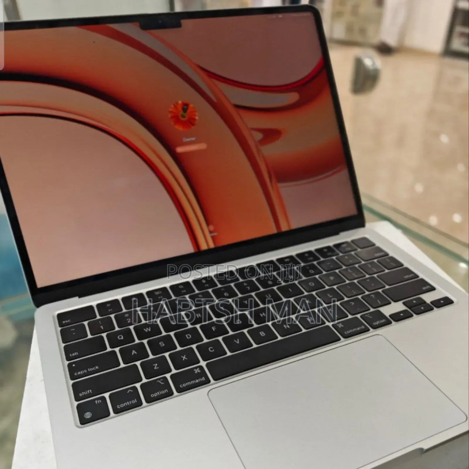 New Laptop Apple MacBook Air 2022 M2 8GB Apple M2 SSD 256GB