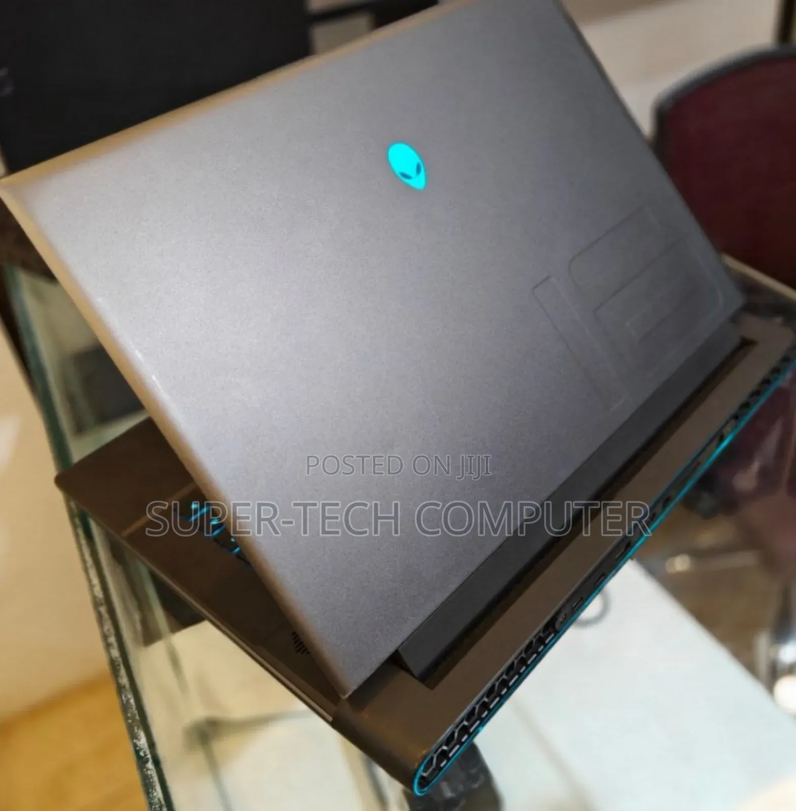 New Laptop Alienware M17x R2 16GB Intel Core I9 SSD 1T