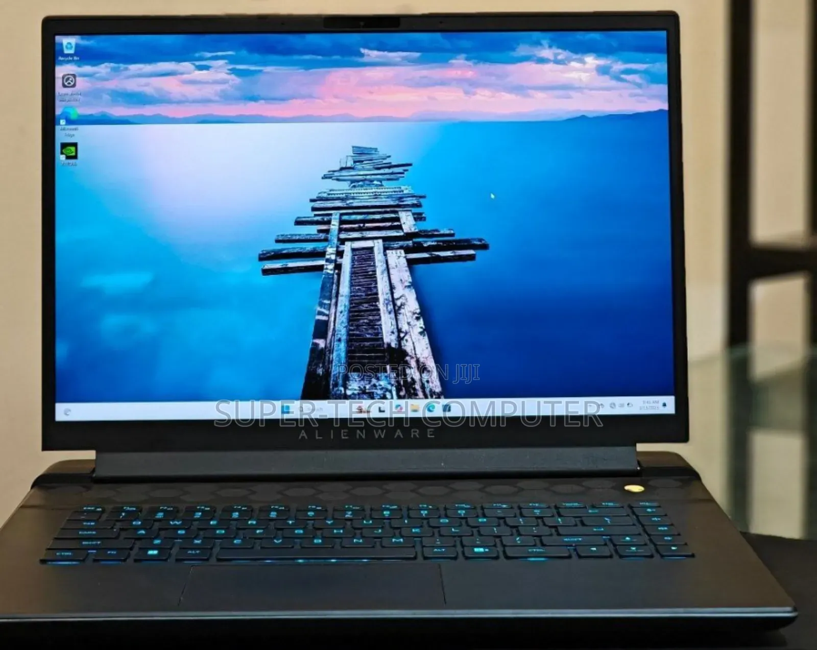 New Laptop Alienware M17x R2 16GB Intel Core I9 SSD 1T