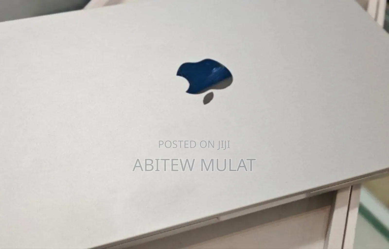 New Laptop Apple MacBook Air 2023 M2 8GB Apple M2 SSD 256GB