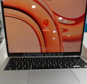 New Laptop Apple MacBook Air 2023 M2 8GB Apple M2 SSD 256GB