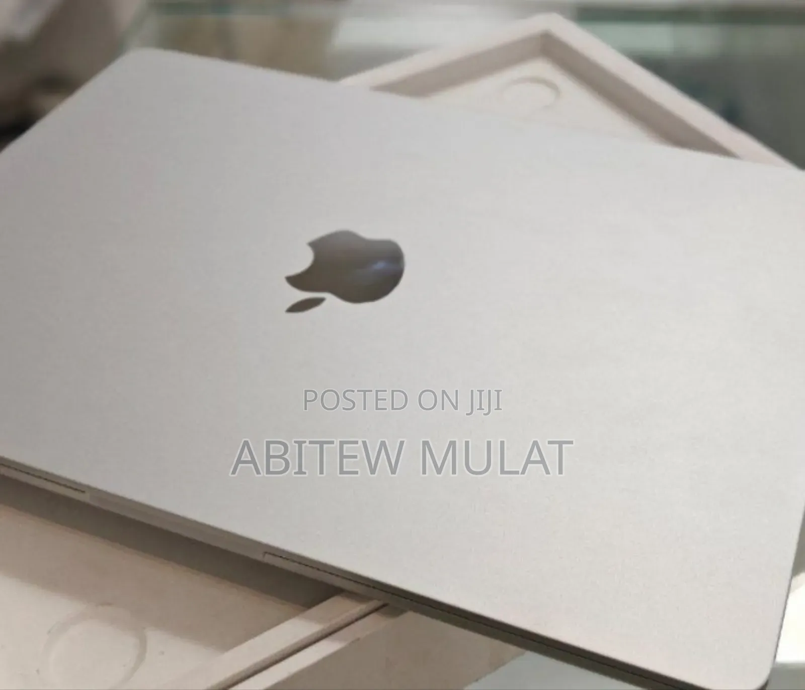 New Laptop Apple MacBook Air 2023 M2 8GB Apple M2 SSD 256GB