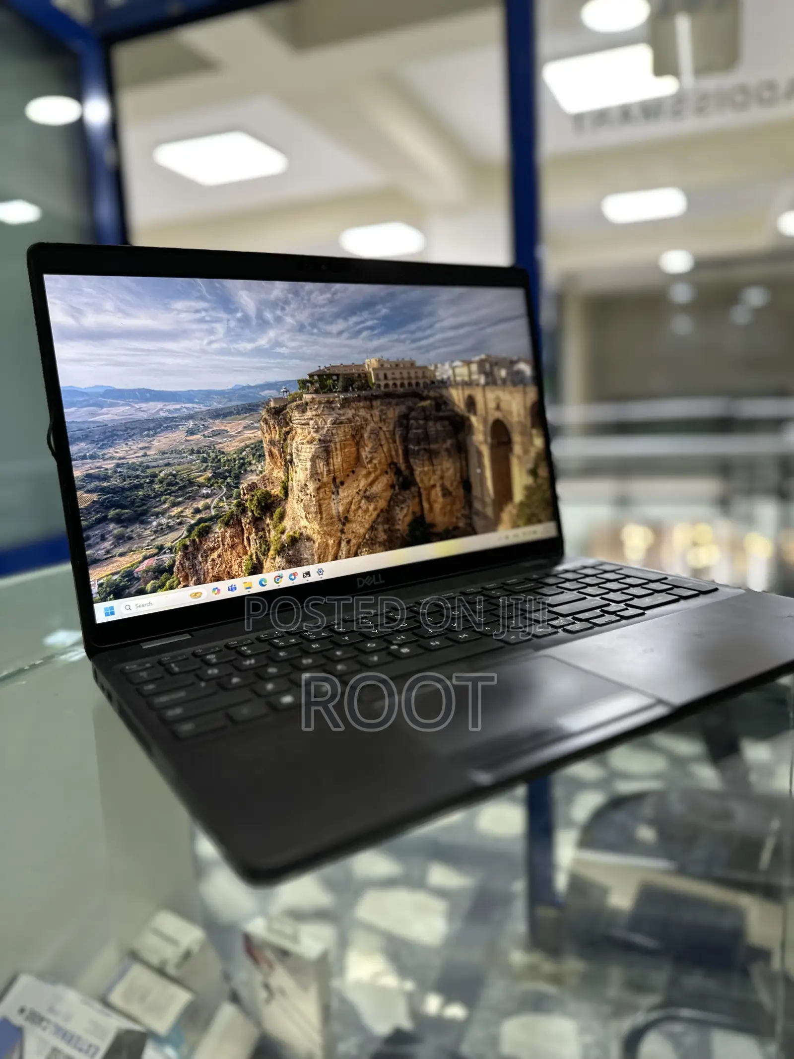 Laptop Dell Precision 3541 16GB Intel Core I7 SSD 1T