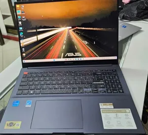 Photo - New Laptop Asus 16GB Intel Core I5 SSD 512GB