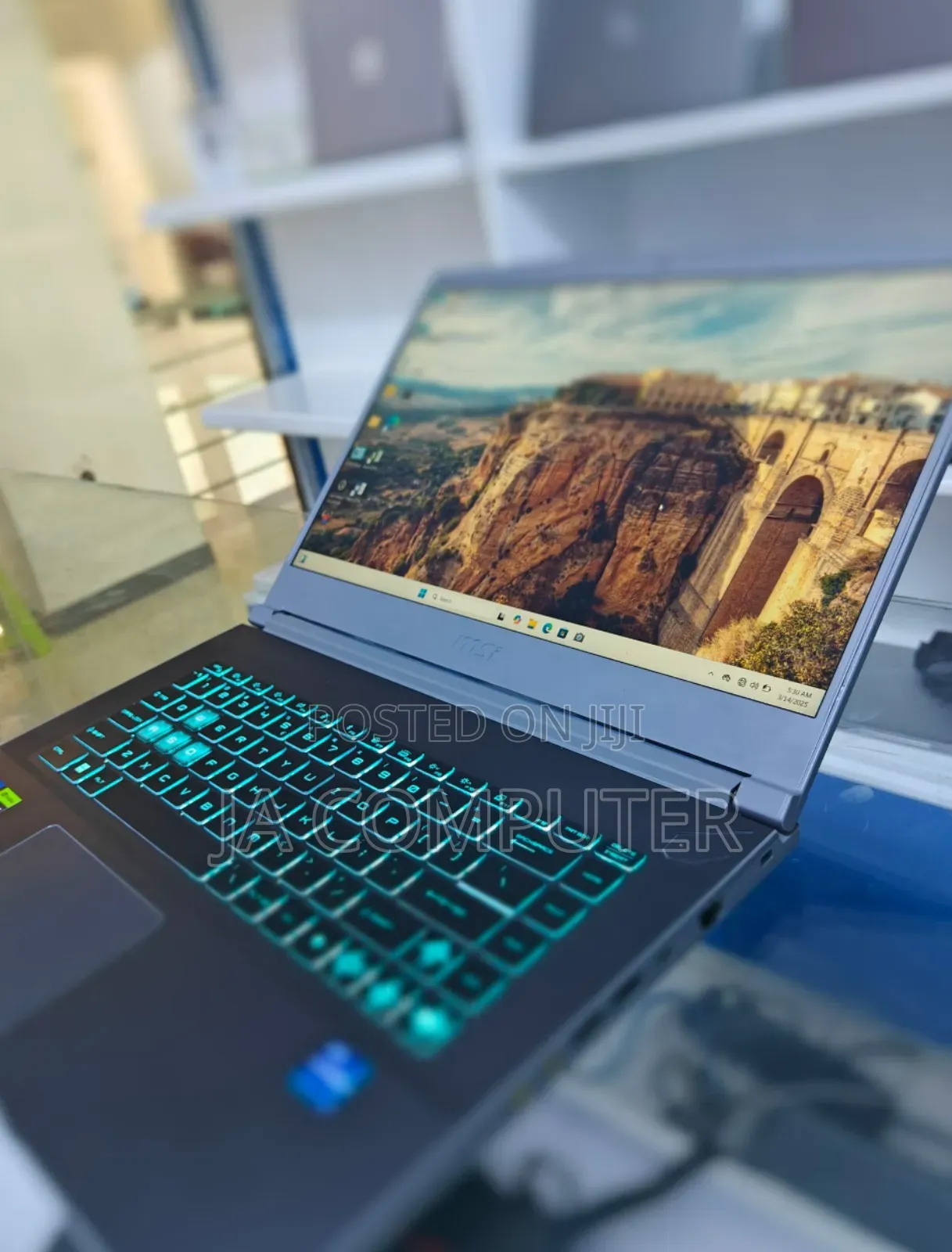 New Laptop MSI GP66 Raider 10GU 16GB Intel Core I7 SSD 1T