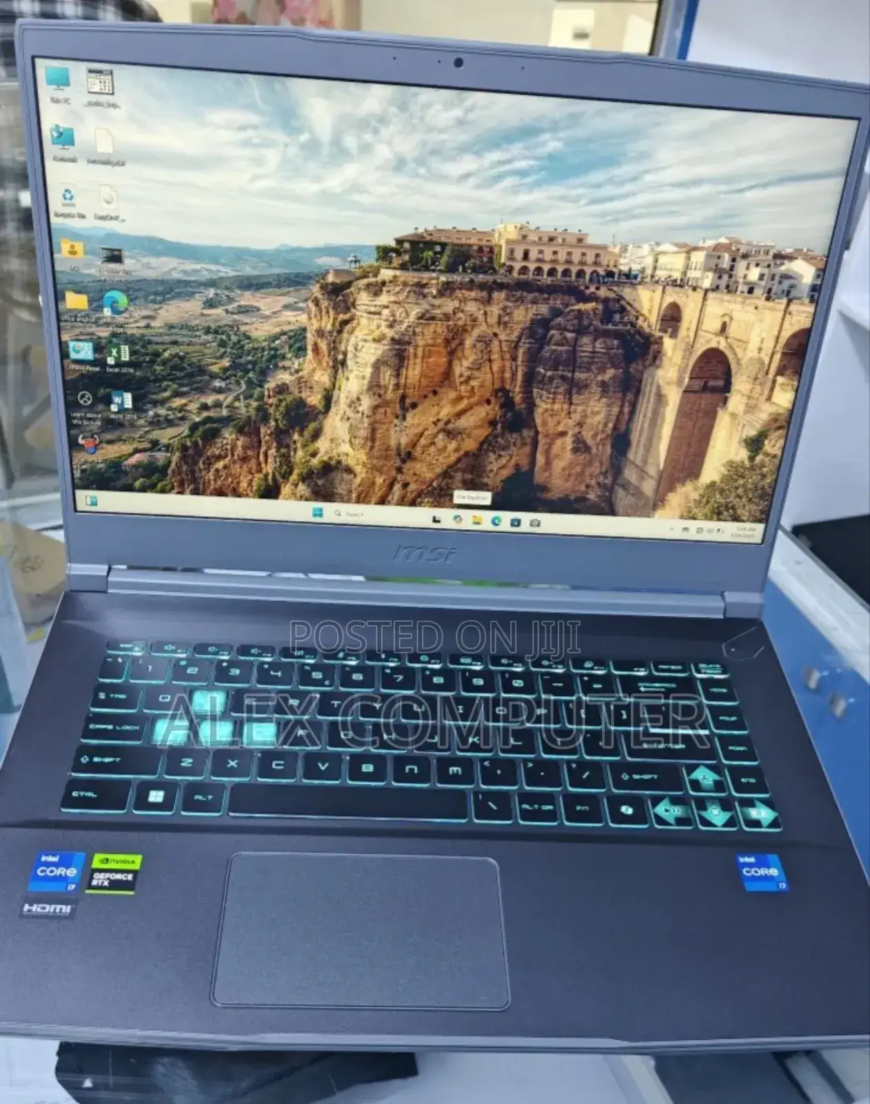 New Laptop MSI GF63 16GB AMD Ryzen 9 SSD 1T