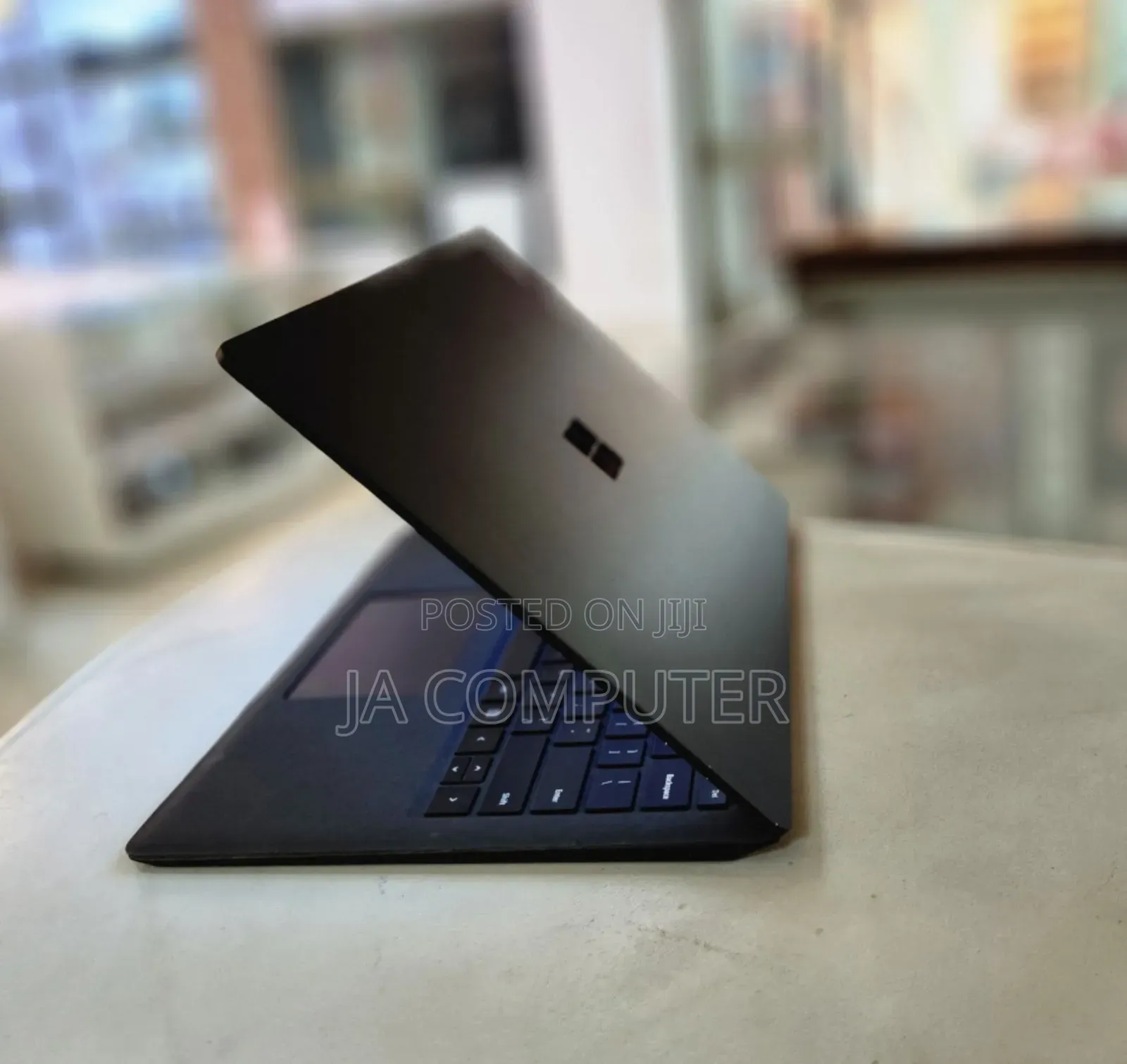 New Laptop Microsoft Surface 16GB Intel Core I7 SSD 512GB