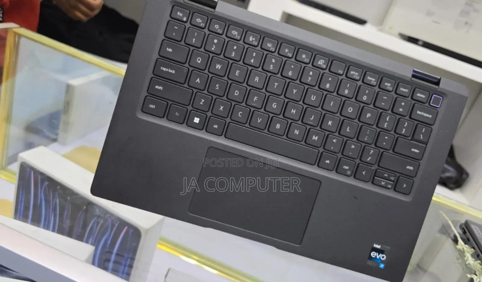 New Laptop Dell Latitude 5310 8GB Intel Core I7 SSD 256GB