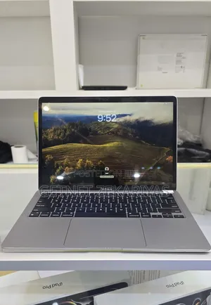 New Laptop Apple MacBook Air 2020 M1 8GB Apple M1 SSD 256GB