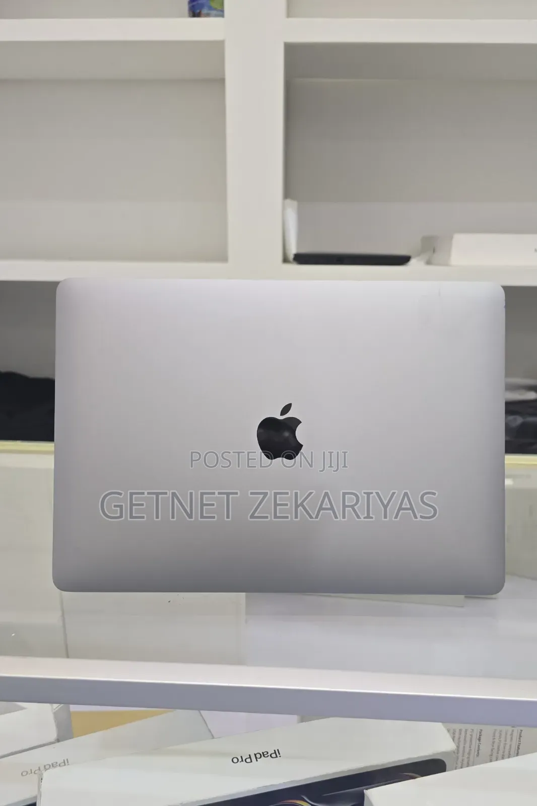 New Laptop Apple MacBook Air 2020 M1 8GB Apple M1 SSD 256GB