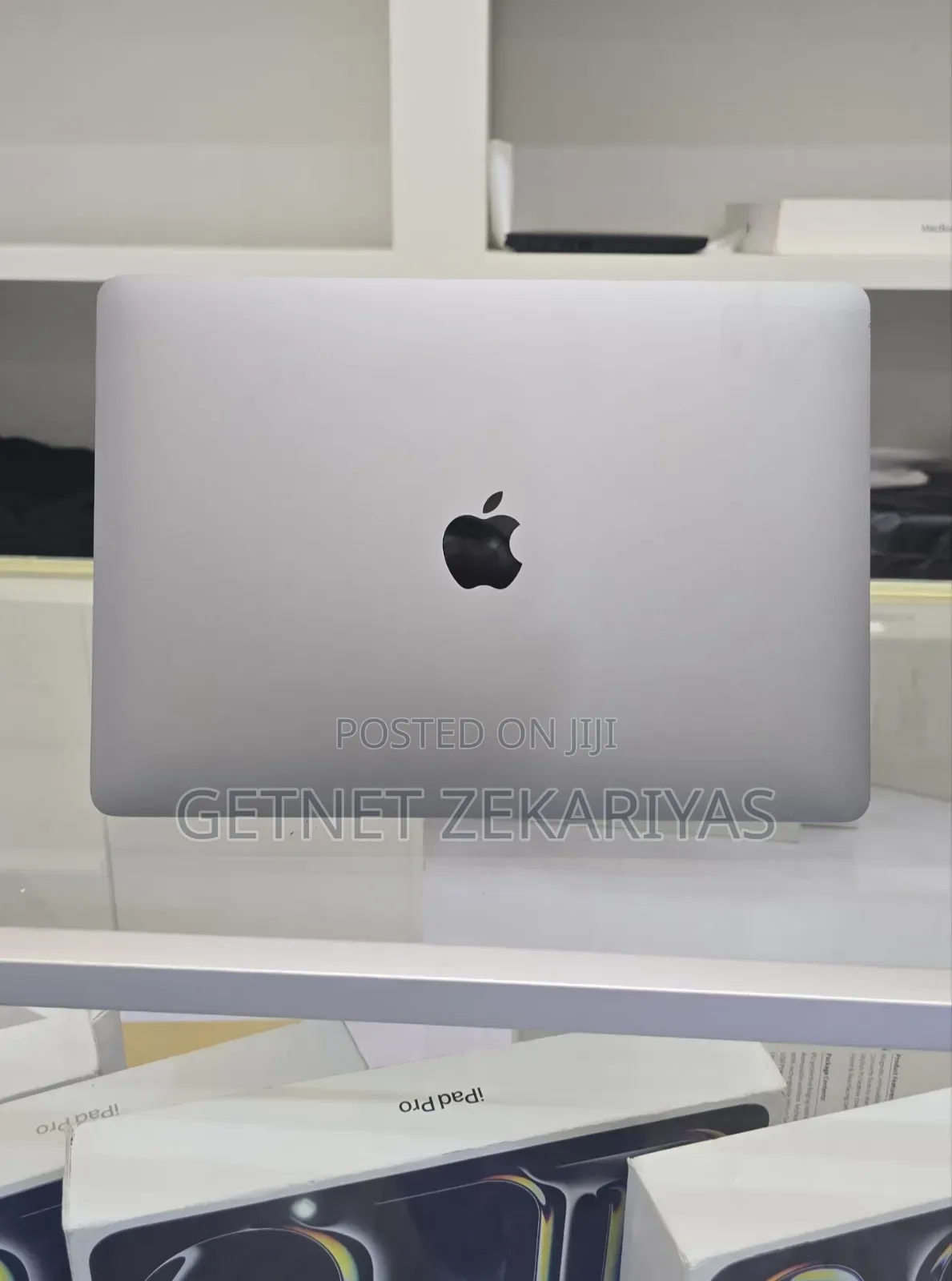 New Laptop Apple MacBook Air 2020 M1 8GB Apple M1 SSD 256GB