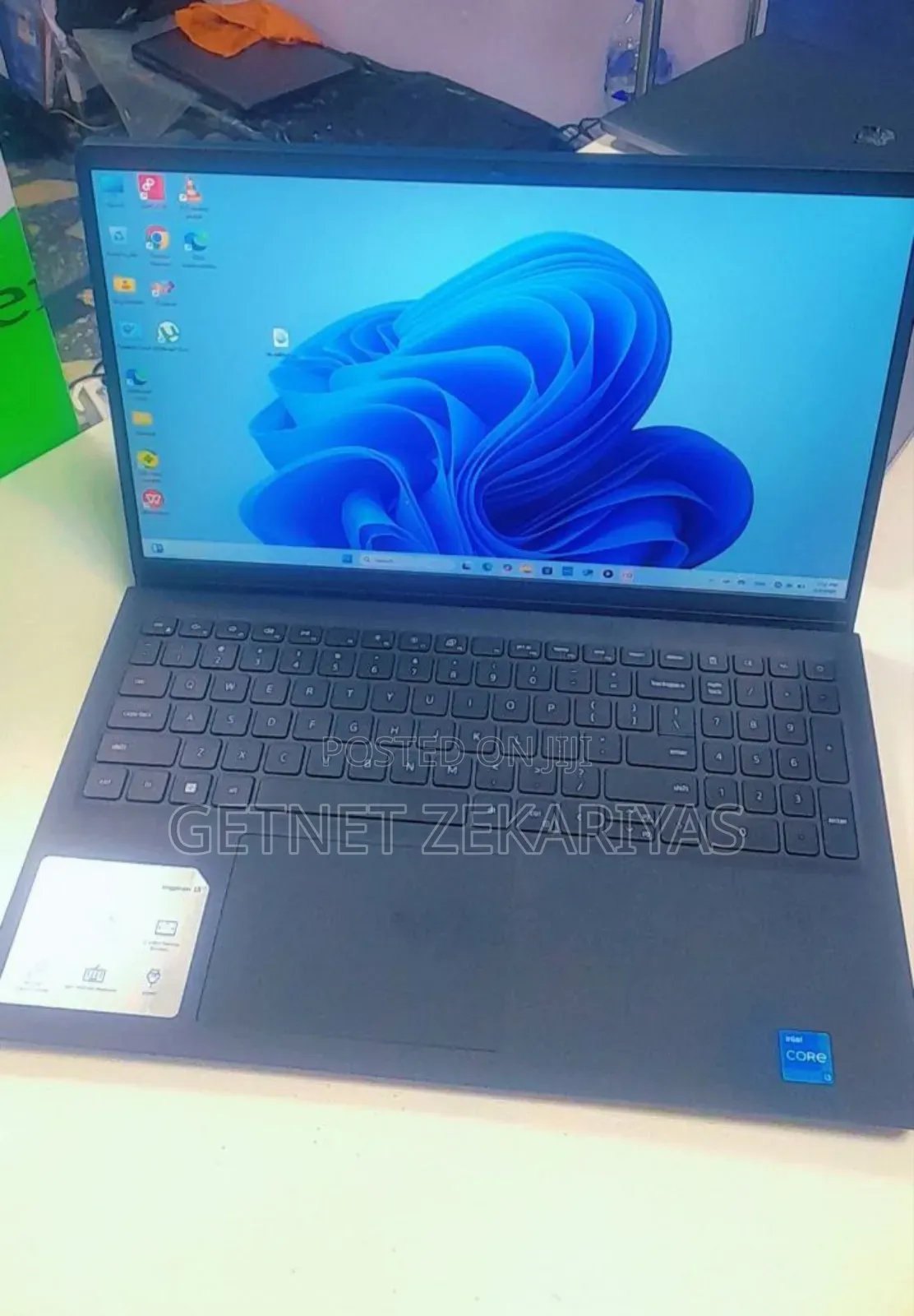 New Laptop Dell Inspiron 15 8GB Intel Core I3 SSD 512GB