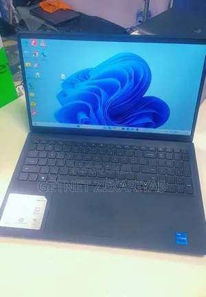 New Laptop Dell Inspiron 15 8GB Intel Core I3 SSD 512GB