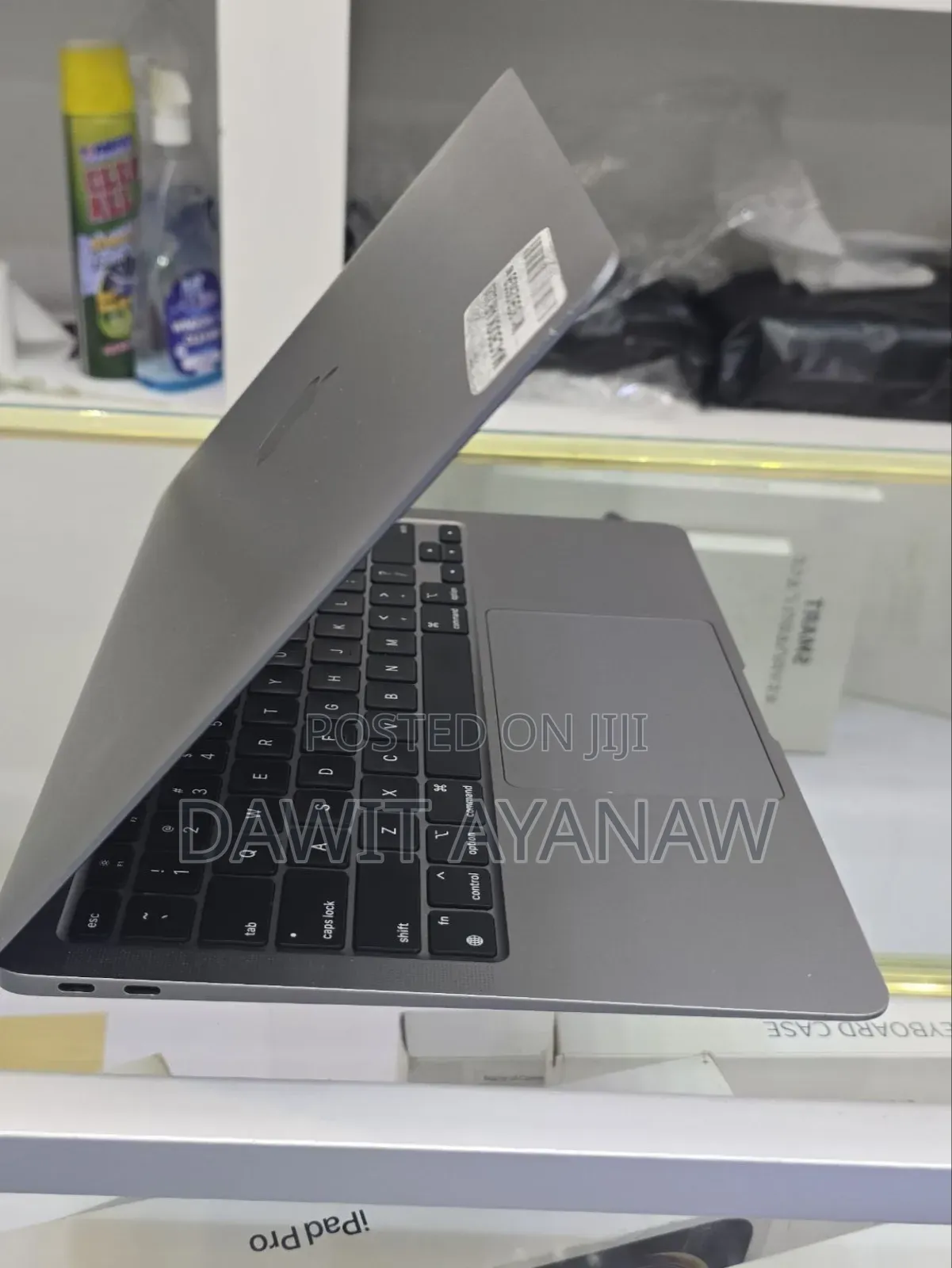 New Laptop Apple MacBook Air 2020 8GB Apple M1 SSD 256GB