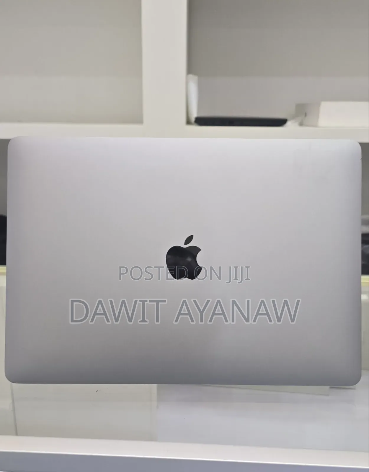 New Laptop Apple MacBook Air 2020 8GB Apple M1 SSD 256GB