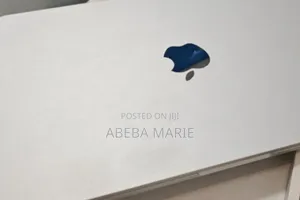 Photo - New Laptop Apple MacBook Air 2022 M2 8GB Apple M2 SSD 256GB