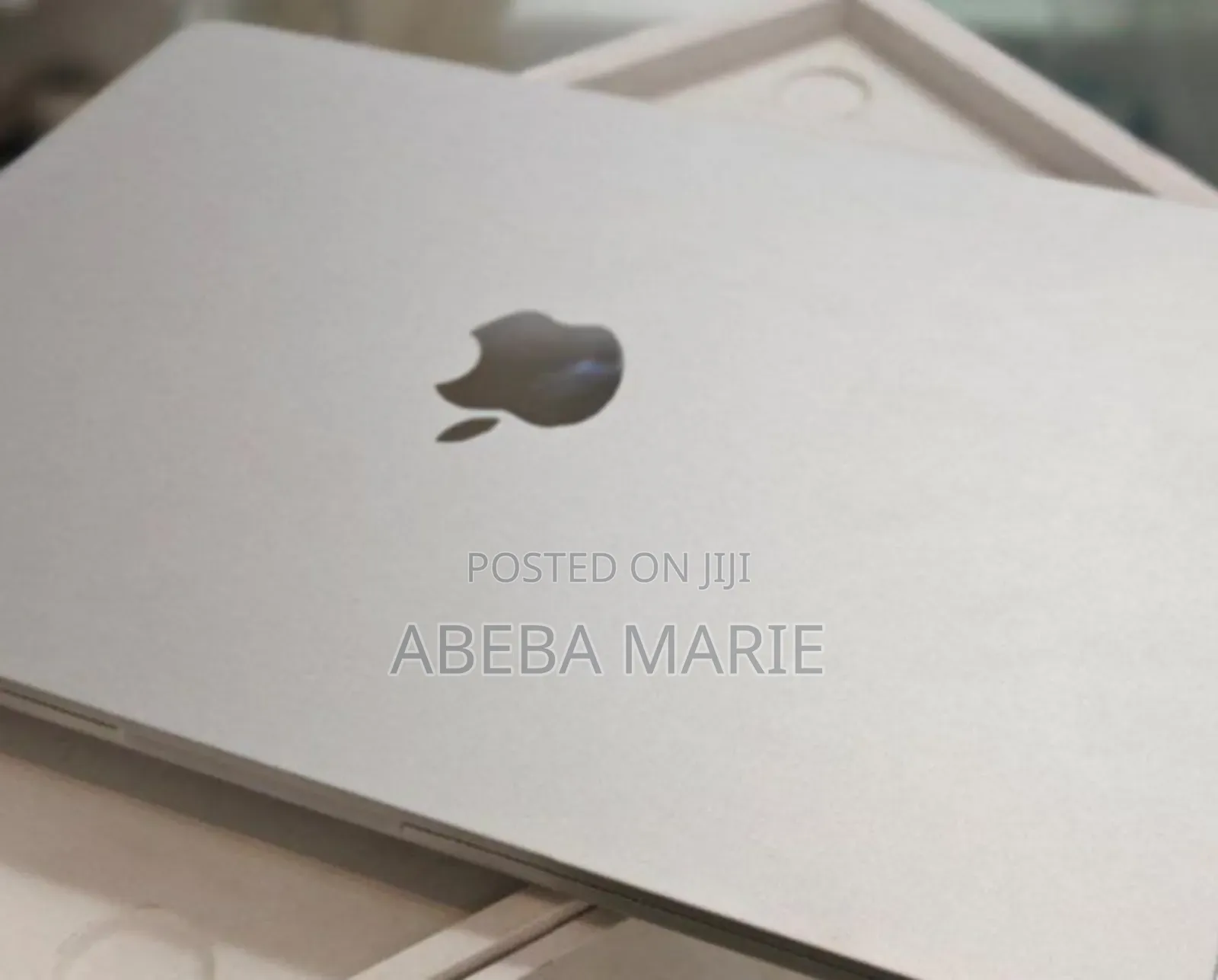 New Laptop Apple MacBook Air 2022 M2 8GB Apple M2 SSD 256GB