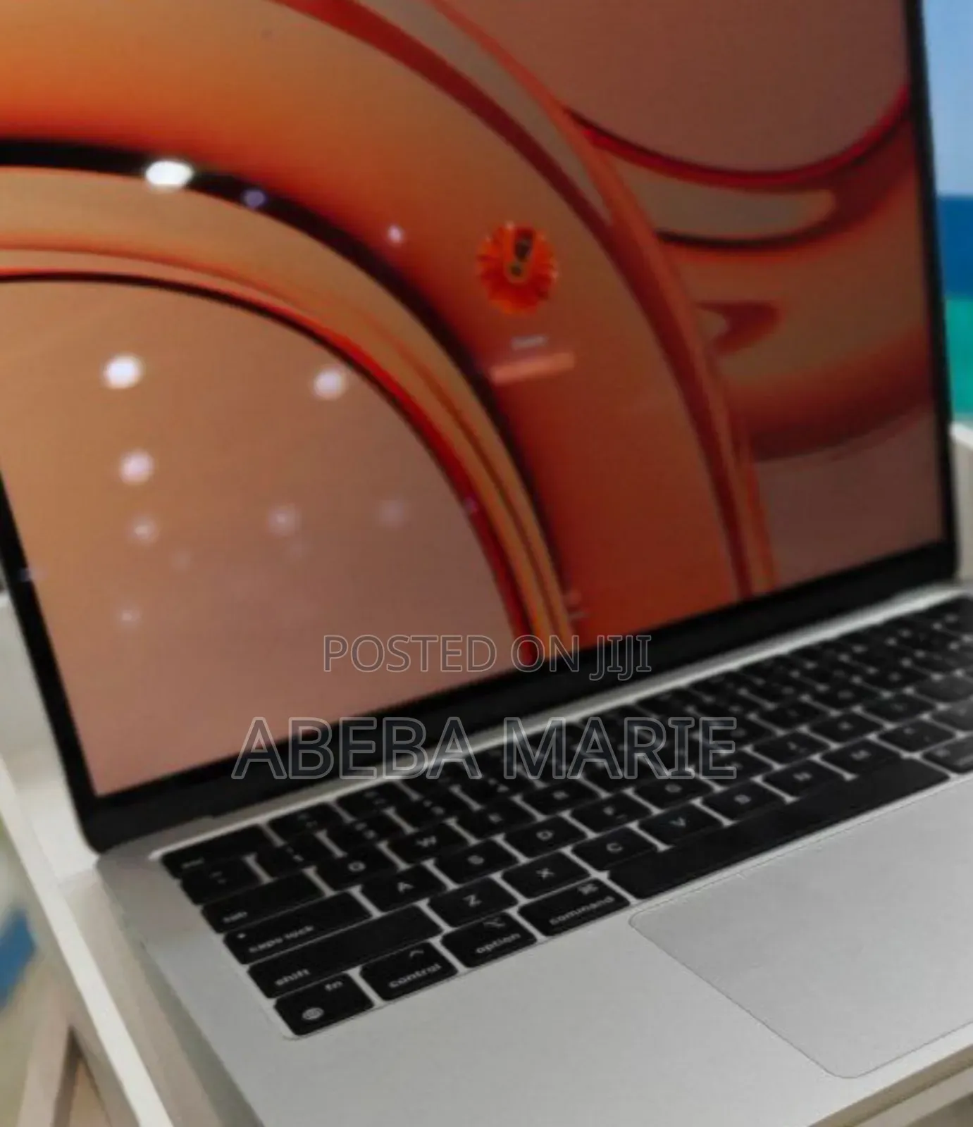 New Laptop Apple MacBook Air 2022 M2 8GB Apple M2 SSD 256GB