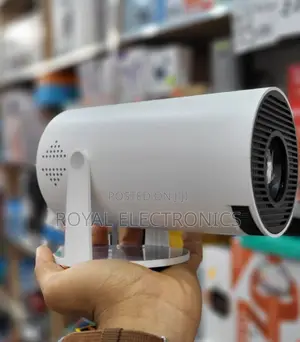 Photo - ከ40 እስከ 120 Inch መስፋት የሚቺል Projector ቤቶን ወደ Cinima ይለውጡ