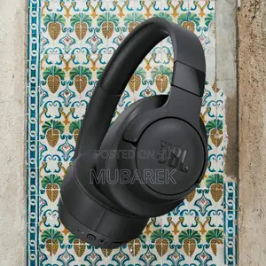 Photo - JBL 700bt Gentle Pure Sound Quality