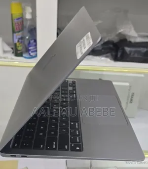 Photo - New Laptop Apple MacBook Air 2020 M1 8GB Apple M1 SSD 256GB