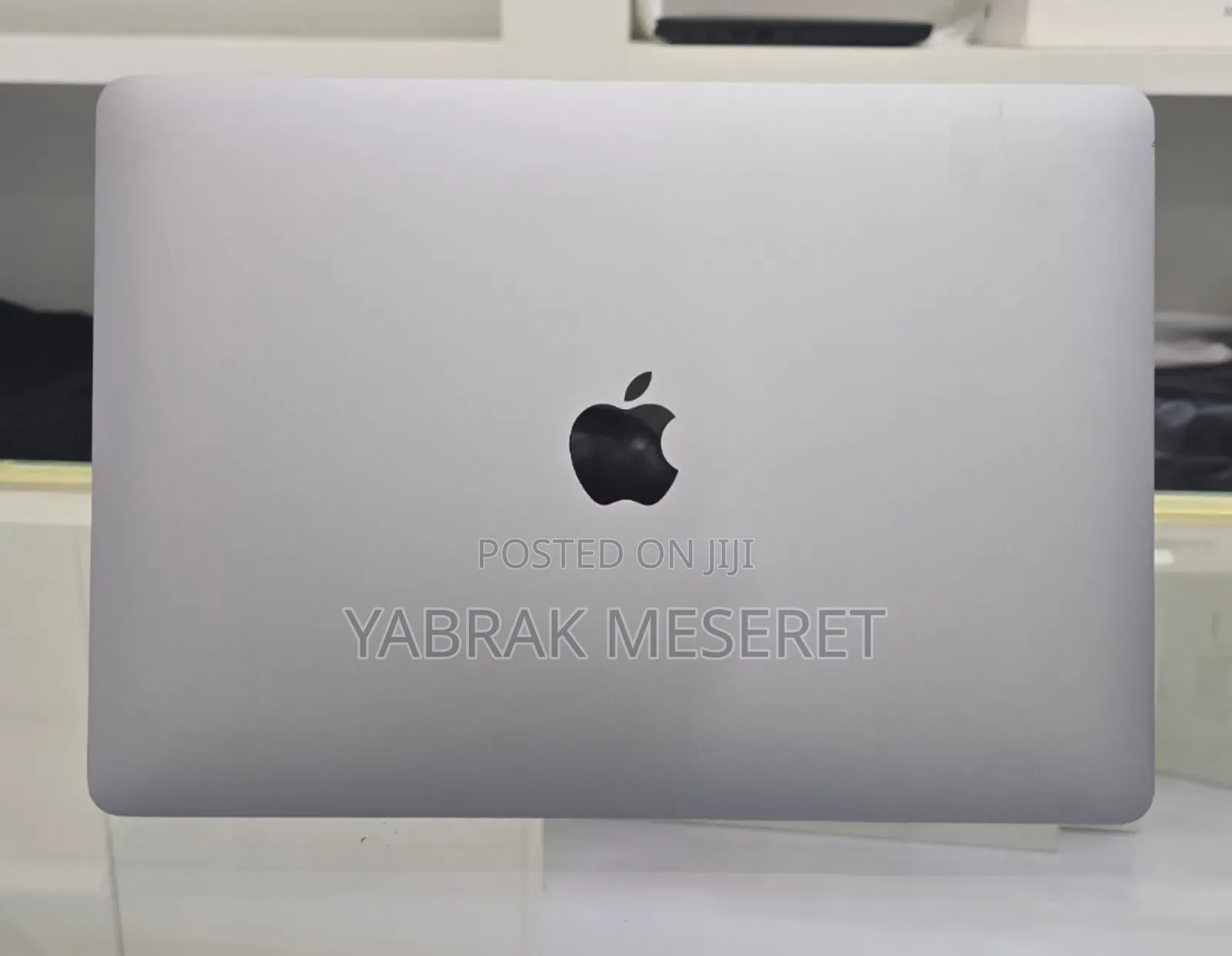 New Laptop Apple MacBook Air 2020 M1 8GB Apple M1 SSD 256GB