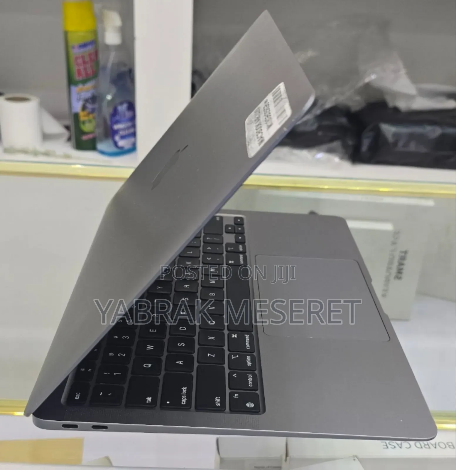 New Laptop Apple MacBook Air 2020 M1 8GB Apple M1 SSD 256GB