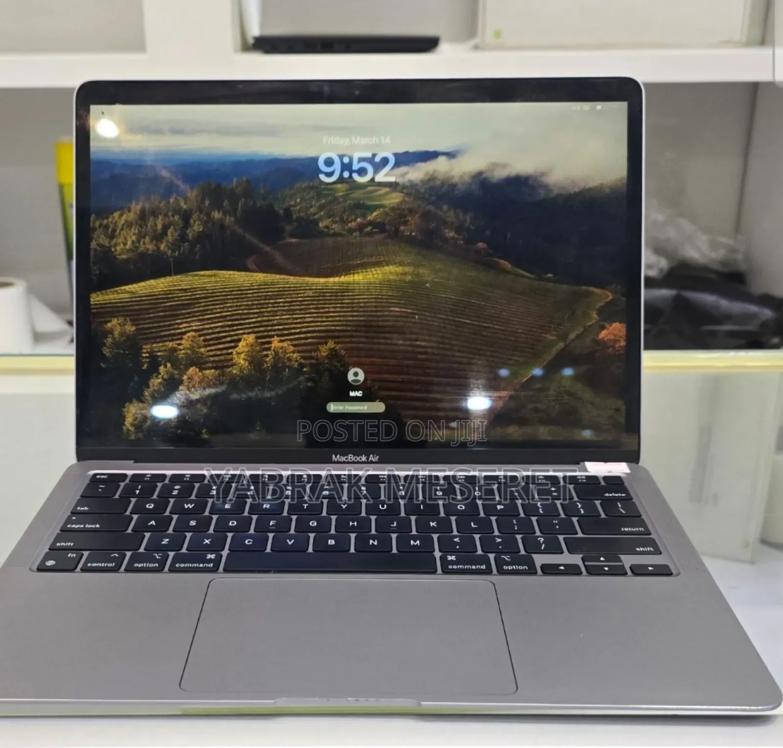 New Laptop Apple MacBook Air 2020 M1 8GB Apple M1 SSD 256GB