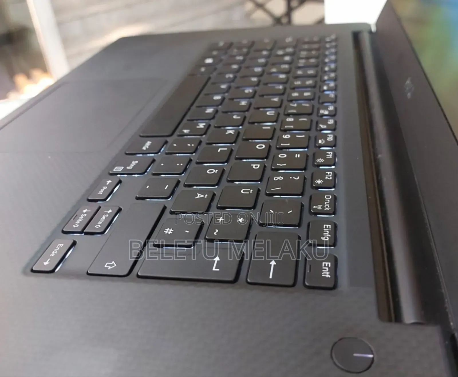 New Laptop Dell Precision 15 3520 16GB Intel Core I7 SSD 512GB