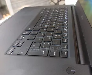 New Laptop Dell Precision 15 3520 16GB Intel Core I7 SSD 512GB