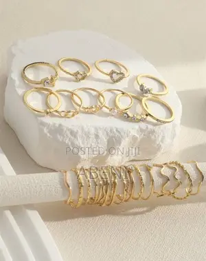 Photo - 6 in 1 Glamorous Rings