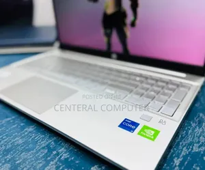 New Laptop HP Pavilion 15-Eh0050wm 16GB Intel Core I7 SSD 512GB