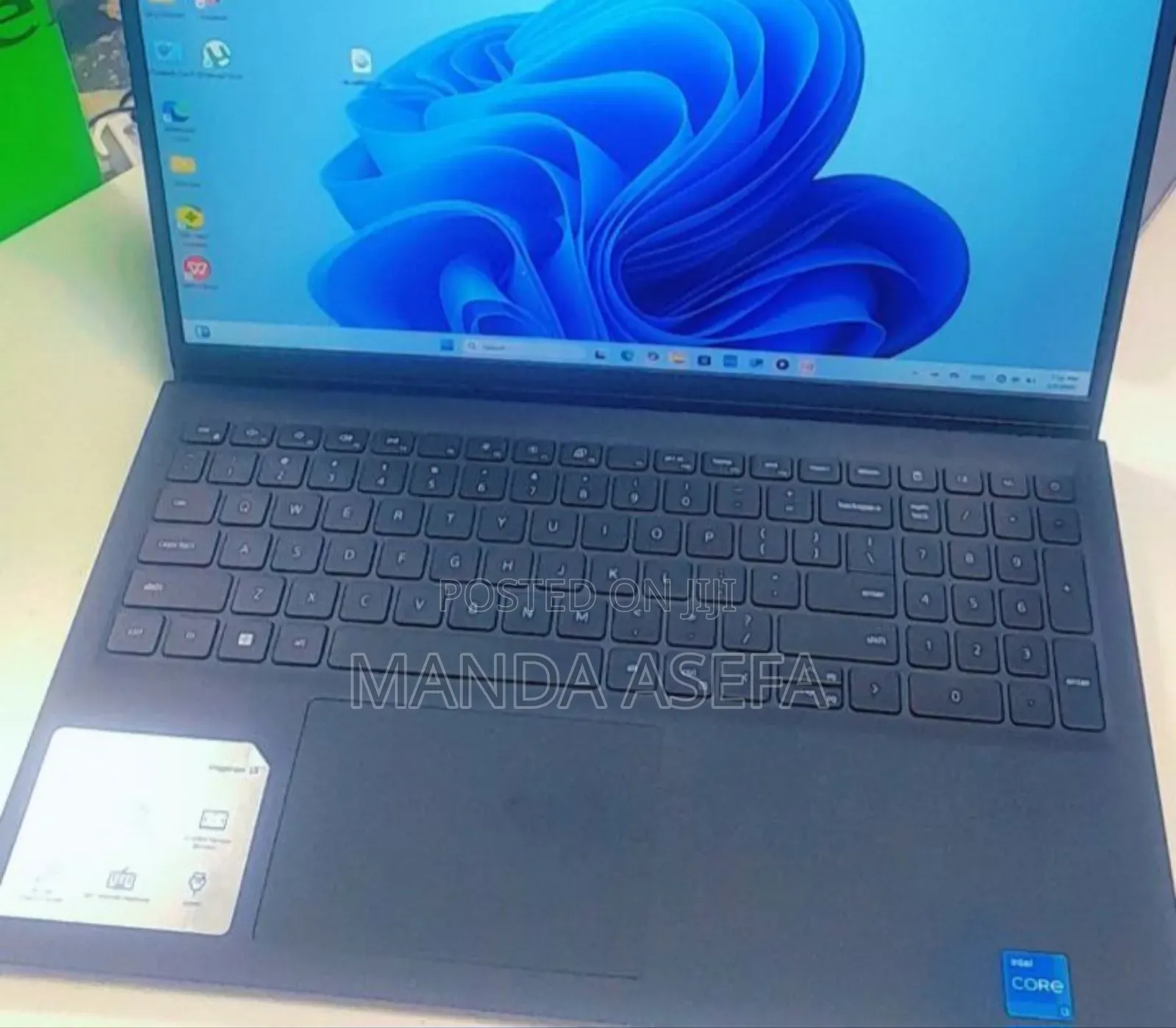 New Laptop Dell Inspiron 15 8GB Intel Core i3 SSD 512GB