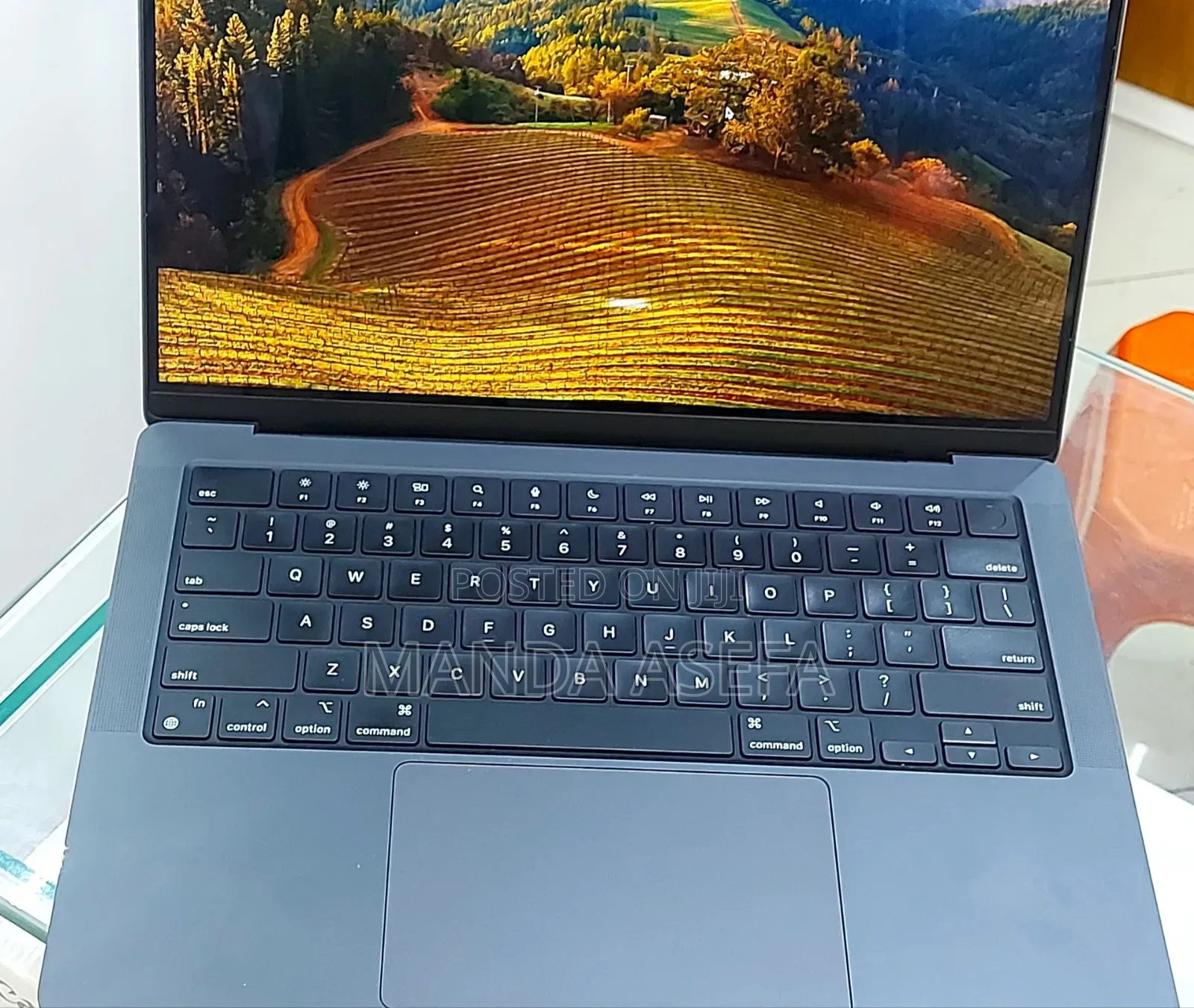 New Laptop Apple MacBook Pro 18GB Apple M3 SSD 512GB