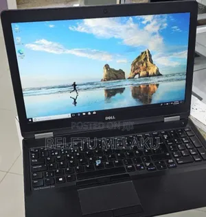 New Laptop Dell Precision 15 3520 16GB Intel Core I7 SSD 512GB