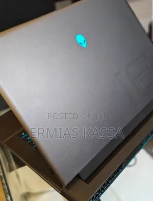 Photo - New Laptop Alienware M17x R2 32GB Intel Core I9 SSD 1T