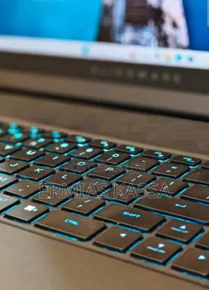 New Laptop Alienware M17x R2 32GB Intel Core I9 SSD 1T