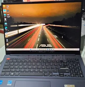 New Laptop Asus VivoBook 15 X505BA 16GB Intel Core I5 SSD 512GB