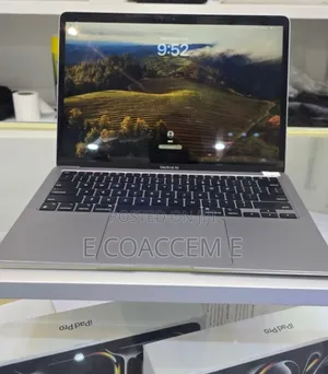 Photo - New Laptop Apple MacBook 8GB Apple M1 SSD 256GB