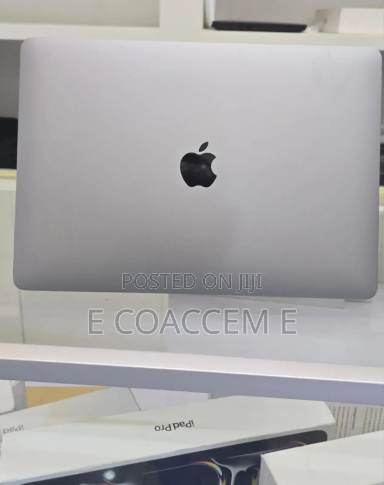 New Laptop Apple MacBook 8GB Apple M1 SSD 256GB