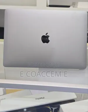 New Laptop Apple MacBook 8GB Apple M1 SSD 256GB