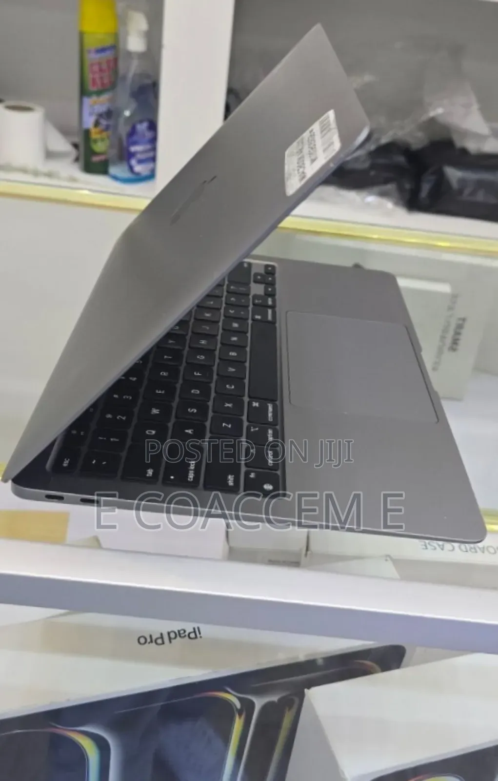 New Laptop Apple MacBook 8GB Apple M1 SSD 256GB