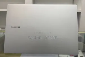 New Laptop Samsung 4GB SSD 128GB