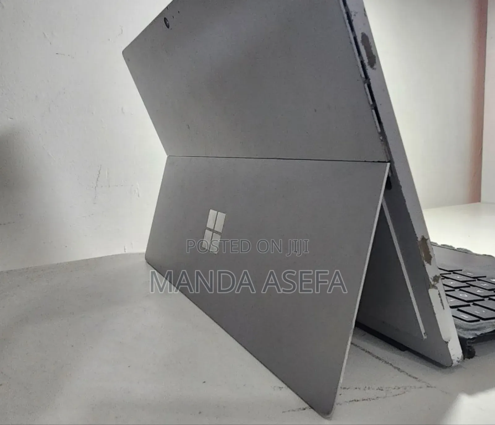 New Laptop Microsoft Surface 8GB Intel Core I5 SSD 128GB